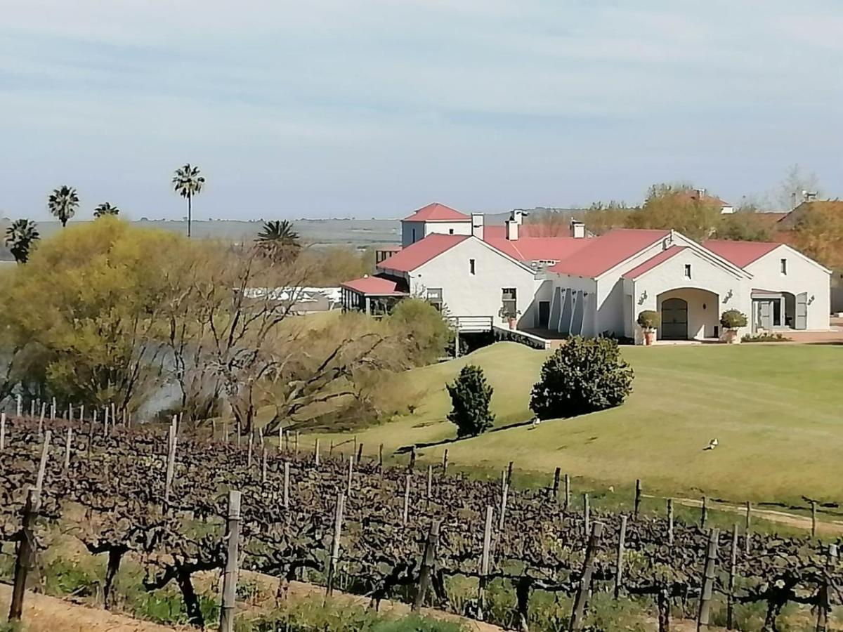 Asara Wine Estate & Hotel Стеленбош Екстериор снимка
