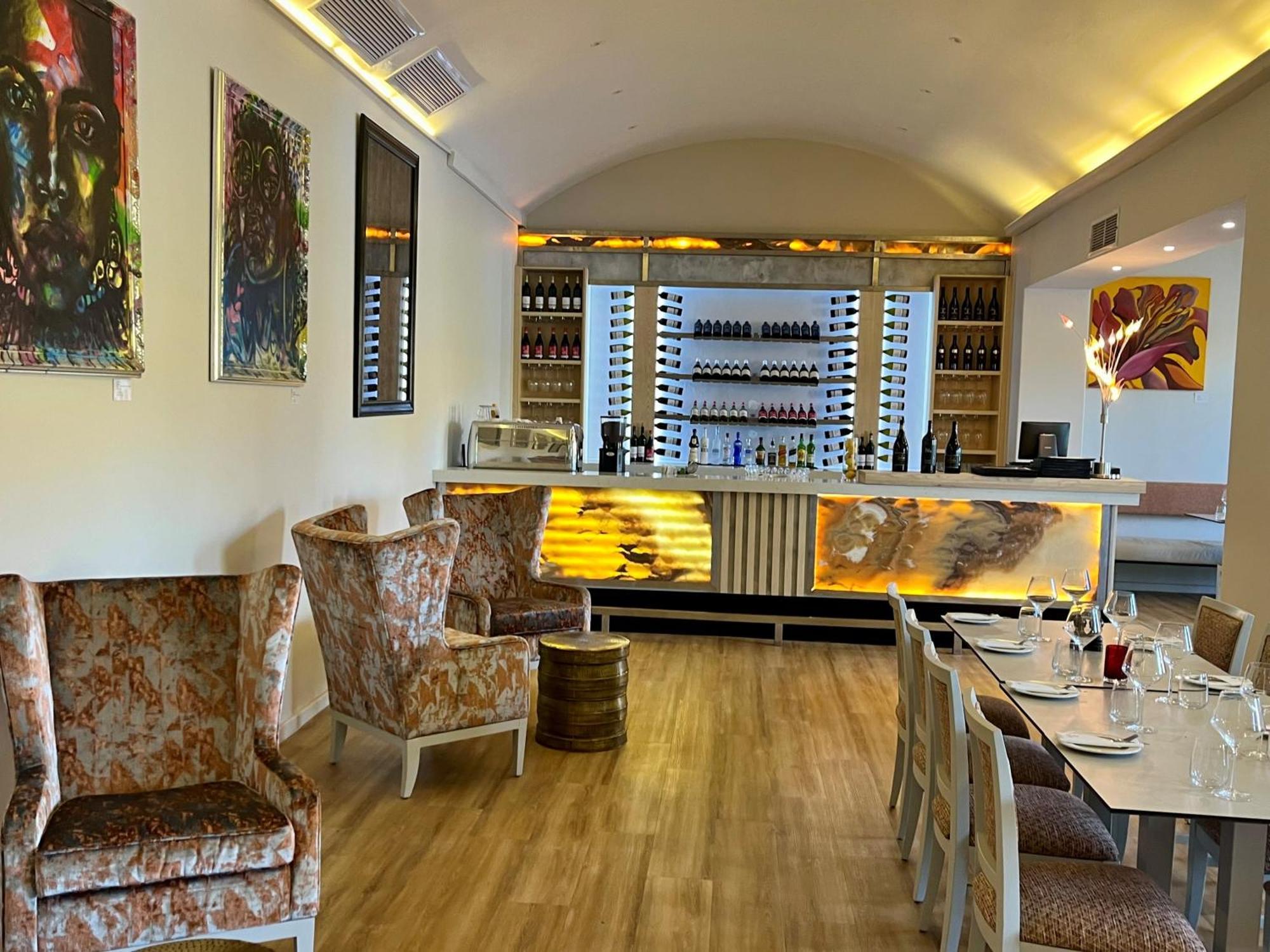 Asara Wine Estate & Hotel Стеленбош Екстериор снимка