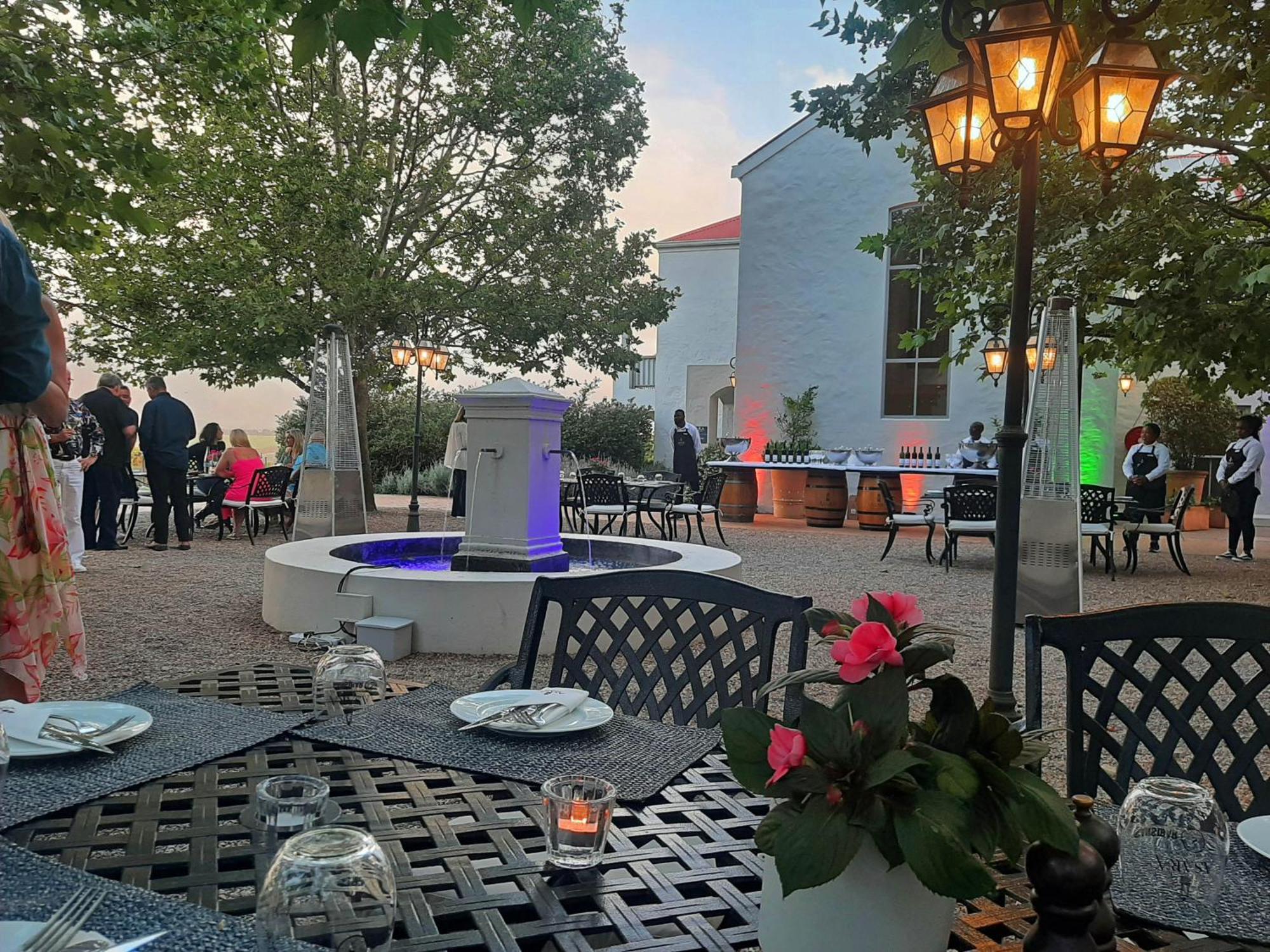 Asara Wine Estate & Hotel Стеленбош Екстериор снимка